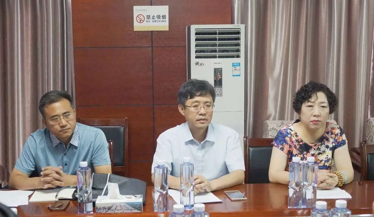 牡丹區(qū)政協(xié)專題調(diào)研組蒞臨銀田農(nóng)貿(mào)集團(tuán)調(diào)研