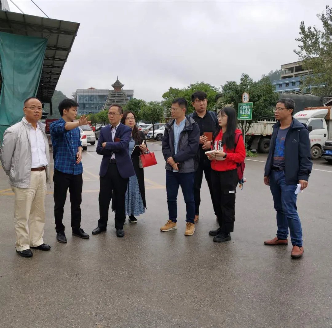 貴州省發(fā)改委“十四五”規(guī)劃調(diào)研組到黔東南銀田物流園開展實地調(diào)...